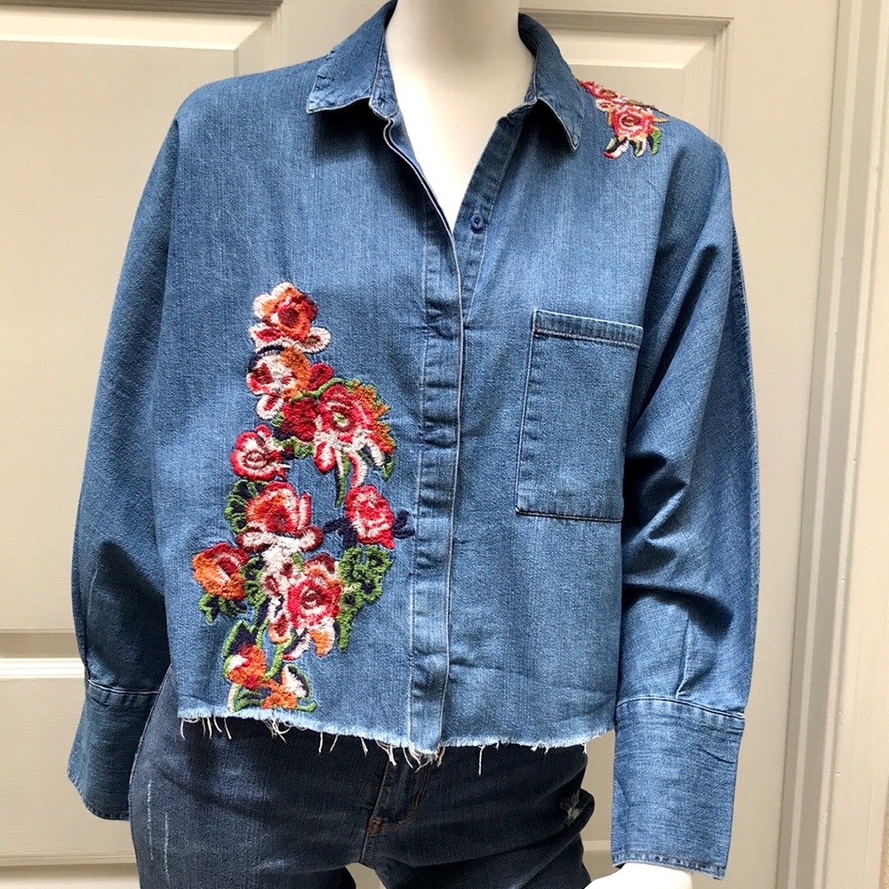 Zara Trafaluc Embroidered Denim Top Size Large